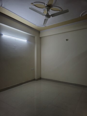 Room in 1 BHK Apartment at Palm Residency Chhatarpur, Chattarpur – for Rent