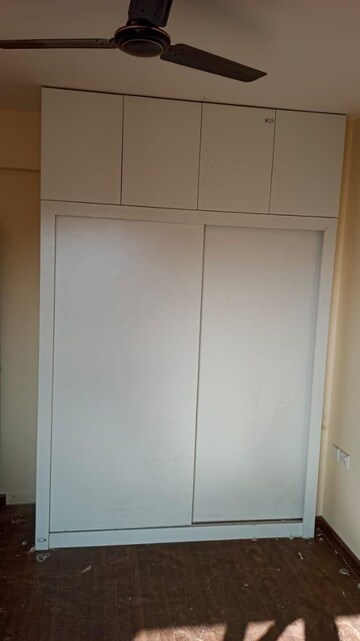 Furnished Amenities in 2 BHK Apartment at BPTP Spacio, Sector 37d – for Sale
