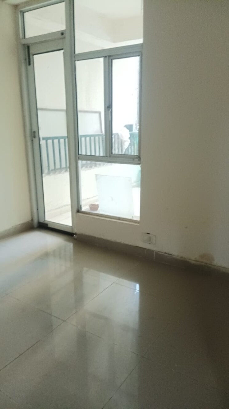 Room, gaur-city-5th-avenue 2 Bedroom 910 Sq.Ft. Apartment In Sector 4 Greater Noida Greater Noida 9207639