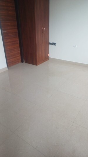 Room in 3 BHK Builder Floor at Sahastradhara Road – for Rent