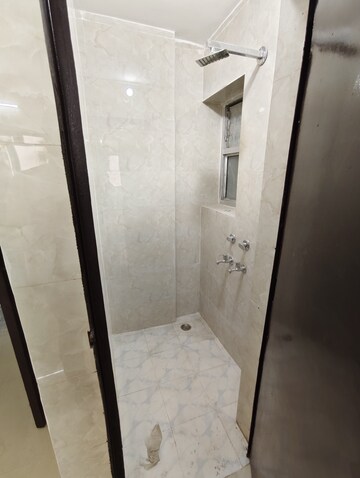 Bathroom in 1 BHK Apartment at Dwarka Mor – for Rent