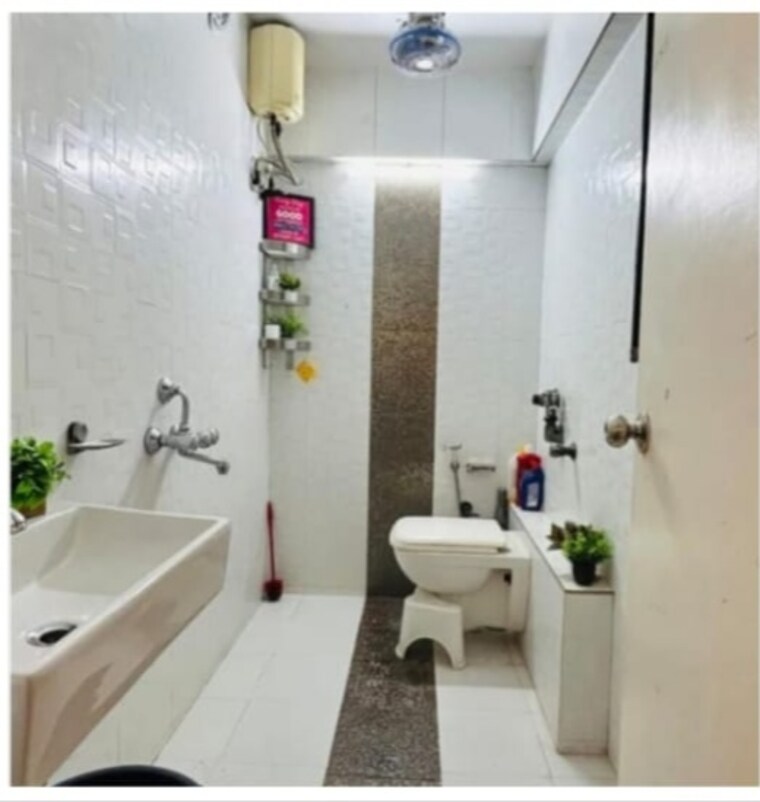 Bathroom, arshie-complex 3 Bedroom 1632 Sq.Ft. Apartment In Versova Mumbai 9207656