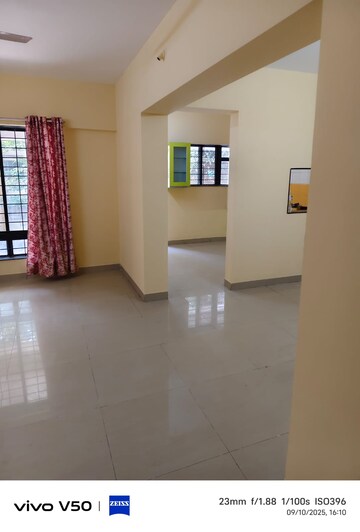 Room in 2 BHK Apartment at Deokar Residency, Wadgaon Sheri – for Rent