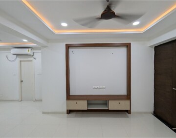 Room in 2 BHK Apartment at Pacifica Hillcrest Phase 2, Gachibowli – for Rent