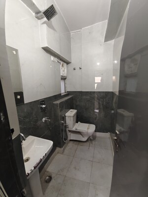 Bathroom in 1 BHK Apartment at Sector 19b Dwarka – for Rent
