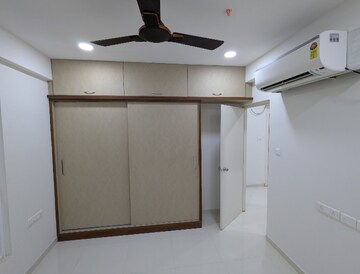 Room in 2 BHK Apartment at Pacifica Hillcrest Phase 2, Gachibowli – for Rent