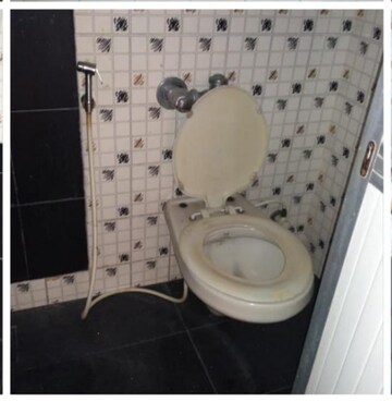 Bathroom in 2.5 BHK Apartment at Seven Bungalow, Andheri West – for Rent