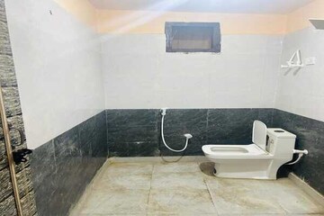 Bathroom in 1 BHK Apartment at Ashok Nagar – for Rent
