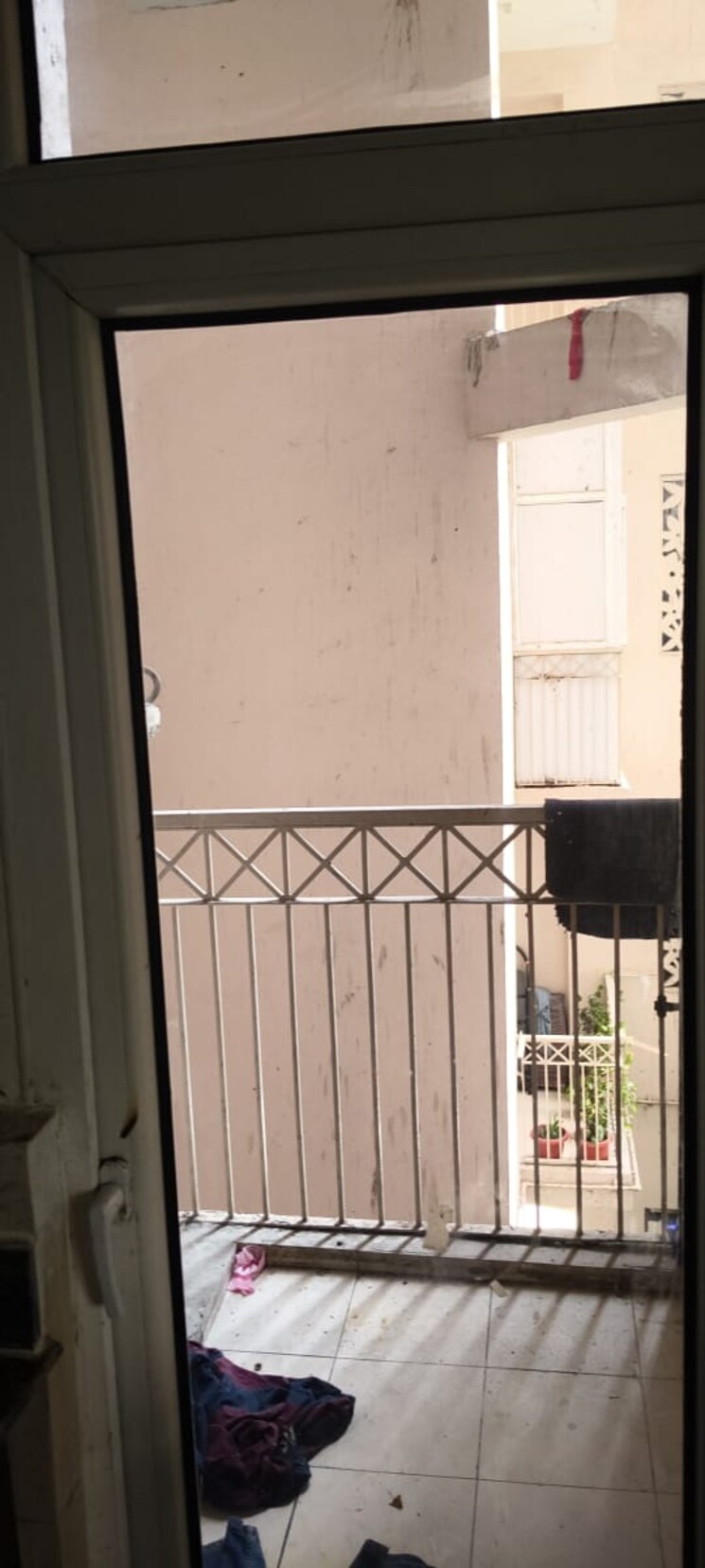 Balcony, gaur-city-5th-avenue 3.5 Bedroom 1560 Sq.Ft. Apartment In Sector 4 Greater Noida Greater Noida 9207762