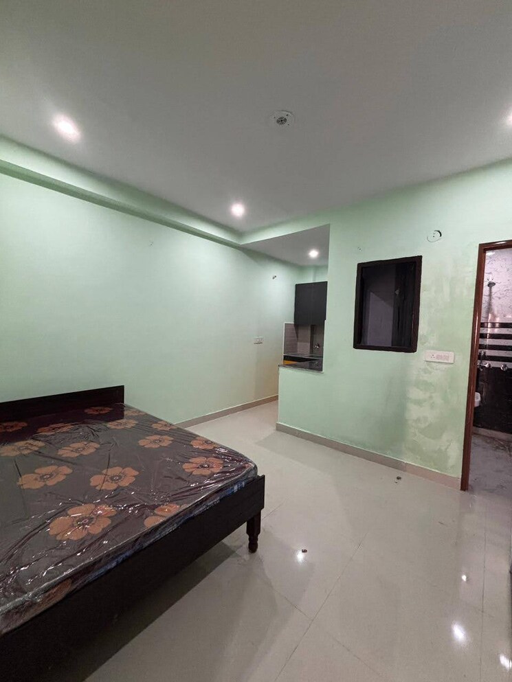 Master Bedroom, ashok nagar 1 Bedroom 400 Sq.Ft. Apartment In Ashok Nagar Delhi 9207812
