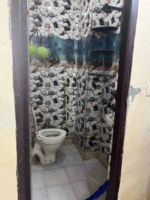 Bathroom in 1 BHK Apartment at Ashok Nagar – for Rent