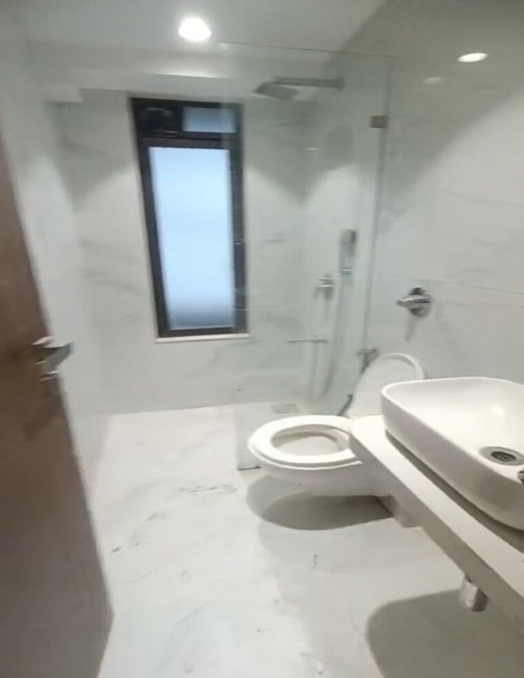 Bathroom, l-nagpal-satnam-leela 2 Bedroom 845 Sq.Ft. Apartment In Chembur Mumbai 9207757