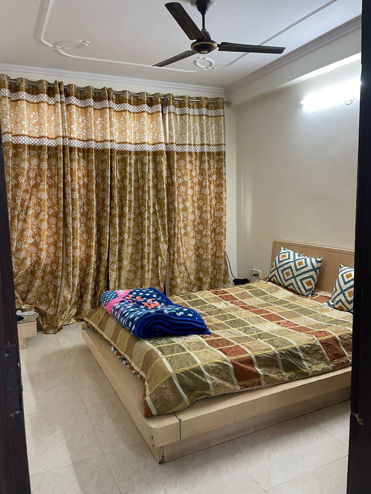 3 BHK + Servant Room Apartment For Sale in Purvanchal Royal City
