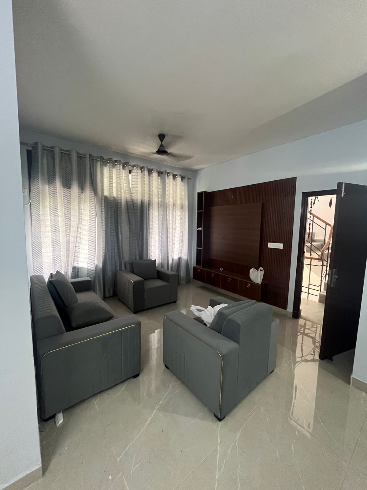 3 BHK 1600 Sq.Ft. Builder Floor in AEZ Aloha