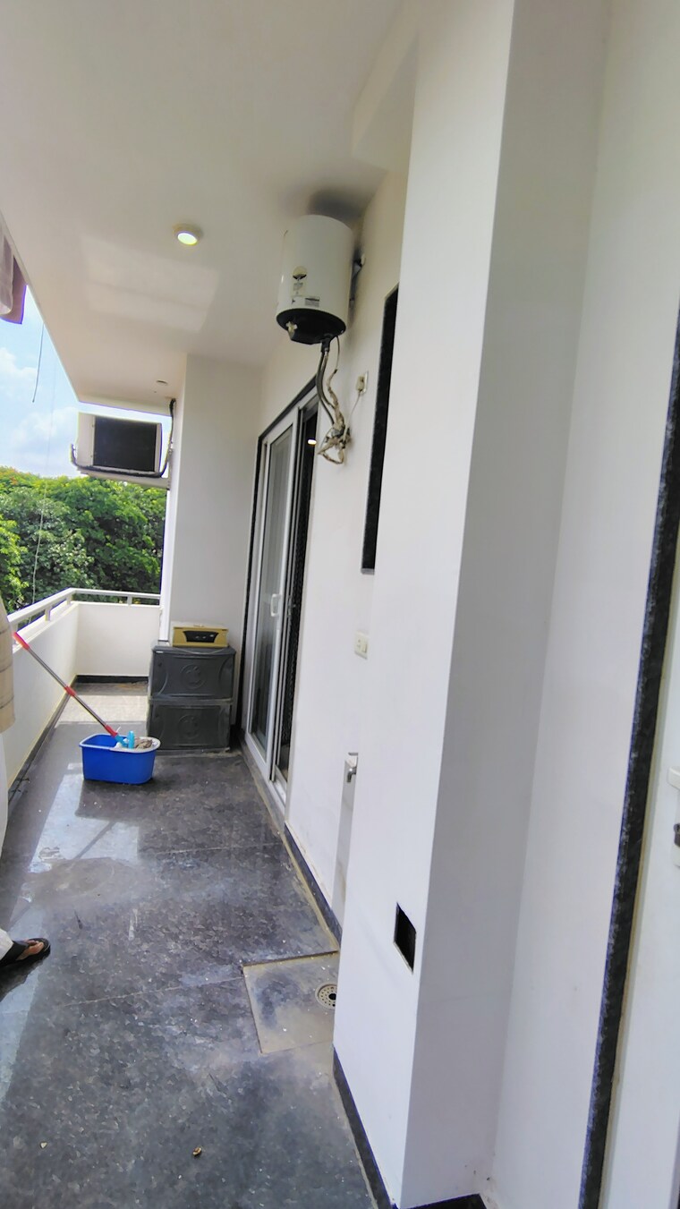 Balcony, sushant-lok-3 3 Bedroom 1800 Sq.Ft. Builder Floor In Sector 57 Gurgaon 9207826