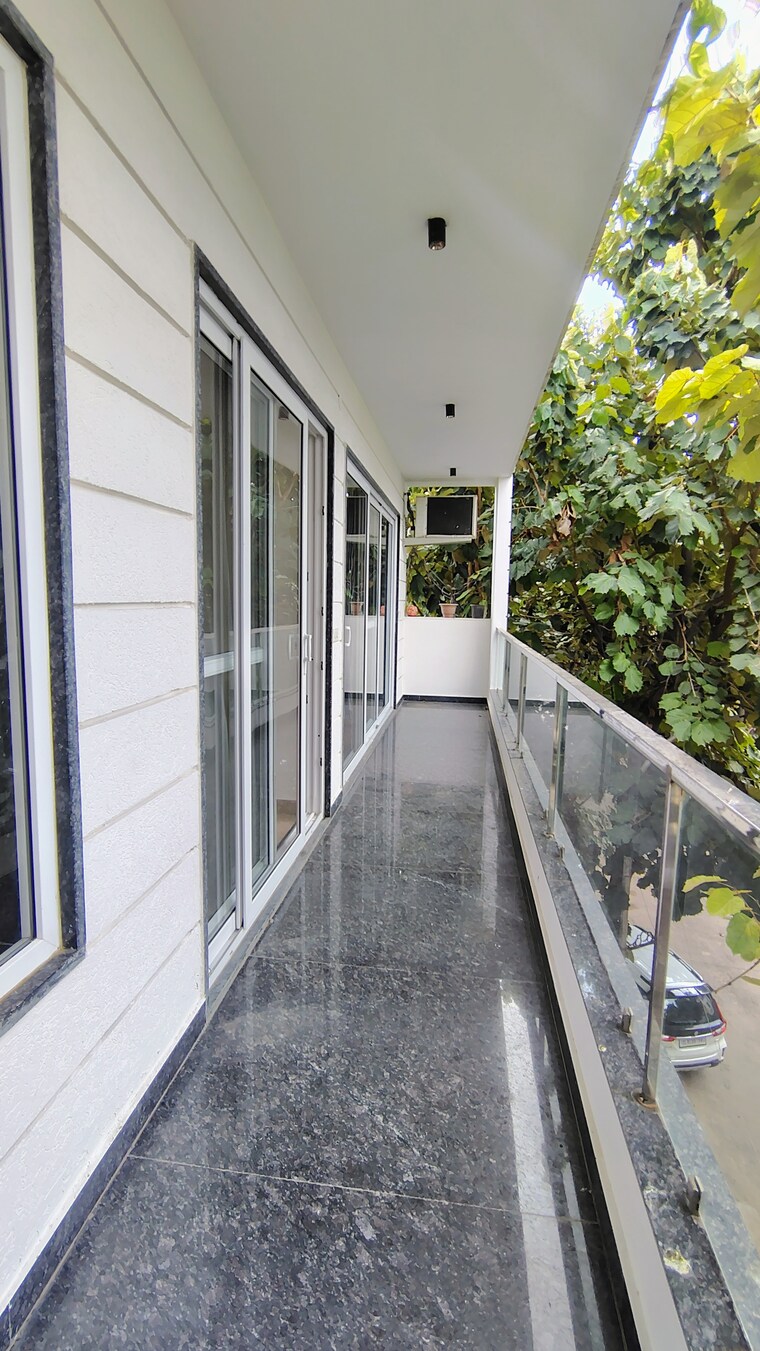 Balcony, sushant-lok-3 3 Bedroom 1800 Sq.Ft. Builder Floor In Sector 57 Gurgaon 9207826