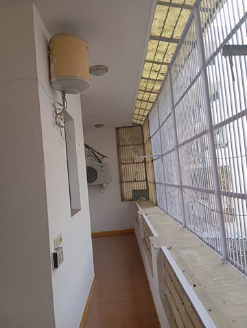 Balcony in 3 BHK Builder Floor at Ashiana Silver Crest, Sector 48 – for Rent