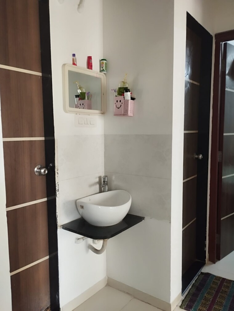 Bathroom, skyline-sapphire-taloja 1 Bedroom 384 Sq.Ft. Apartment In Taloja Navi Mumbai 9207823
