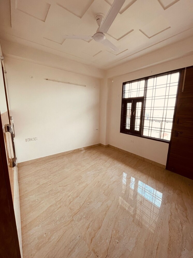 Room, apex-apartments 3 Bedroom 1850 Sq.Ft. Builder Floor In Sector 45 Gurgaon 9207857