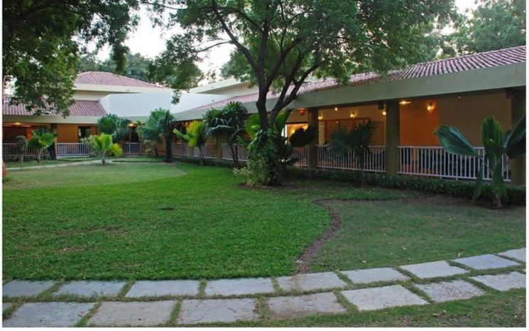 Garden, science city  1655 Sq.Yd. Plot In Science City Ahmedabad 9207887