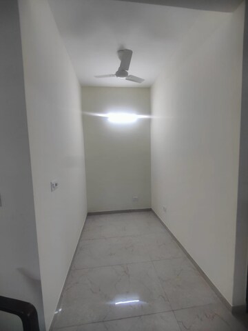 Room in 2 BHK Apartment at Signature The Millennia 2, Sector 37d – for Rent
