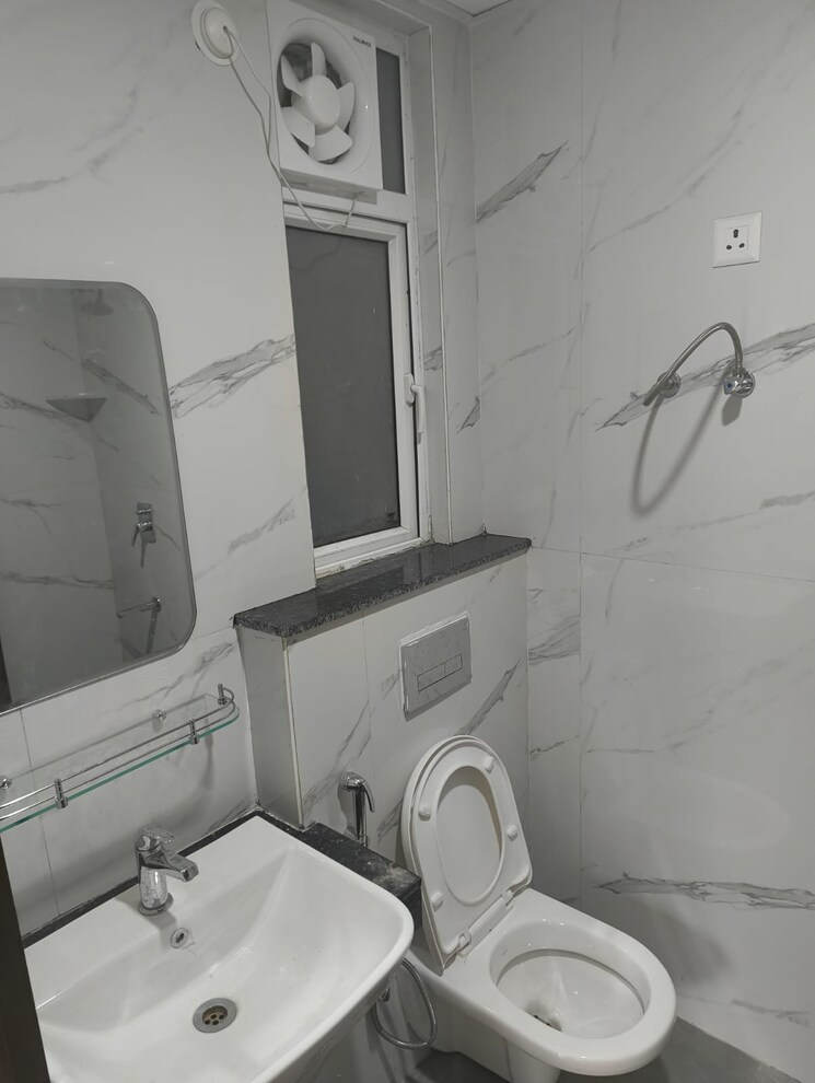 Team Area, shree-vardhman-mantra 2 Bedroom 800 Sq.Ft. Apartment In Sector 67 Gurgaon 9207884