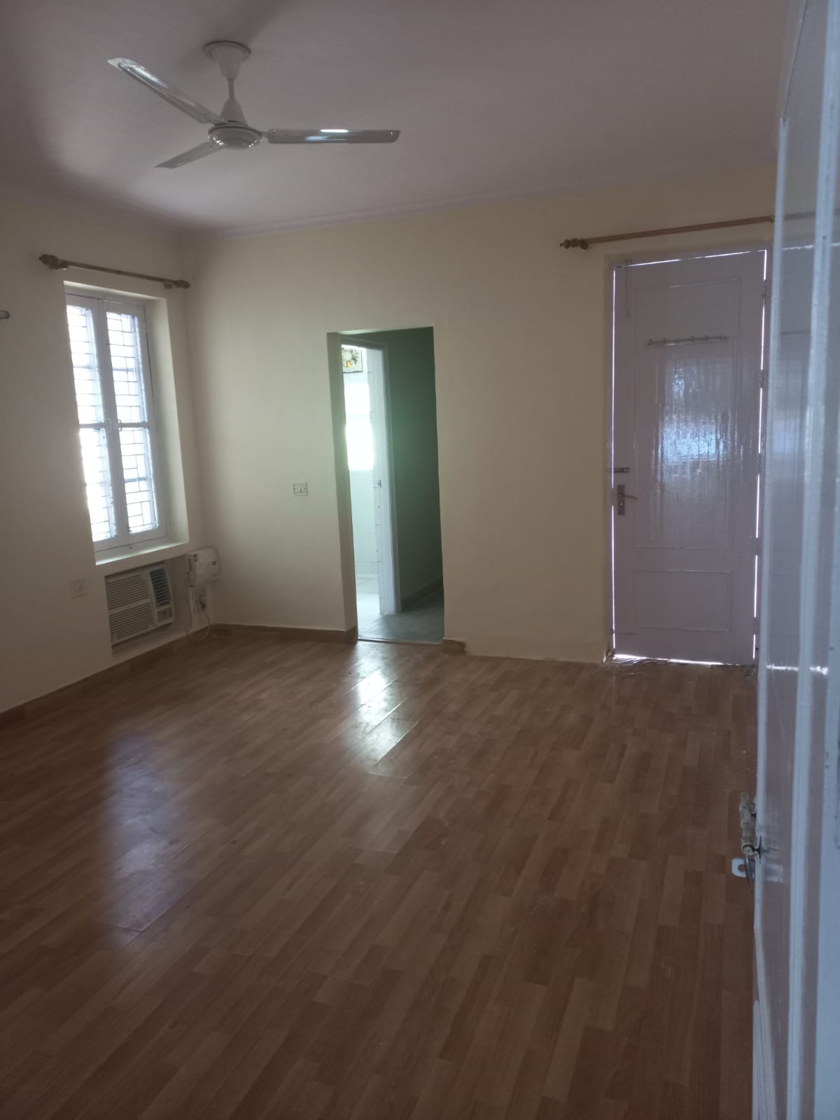 3 BHK + Extra Room Builder Floor For Rent in Omaxe Designer Villas Mayfield Garden