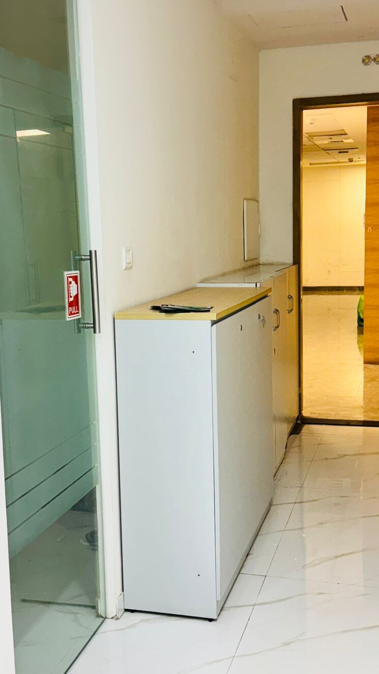 Bathroom, lodha-supremus Commercial Office Space 1373 Sq.Ft. In Wagle Industrial Estate Thane 9207935