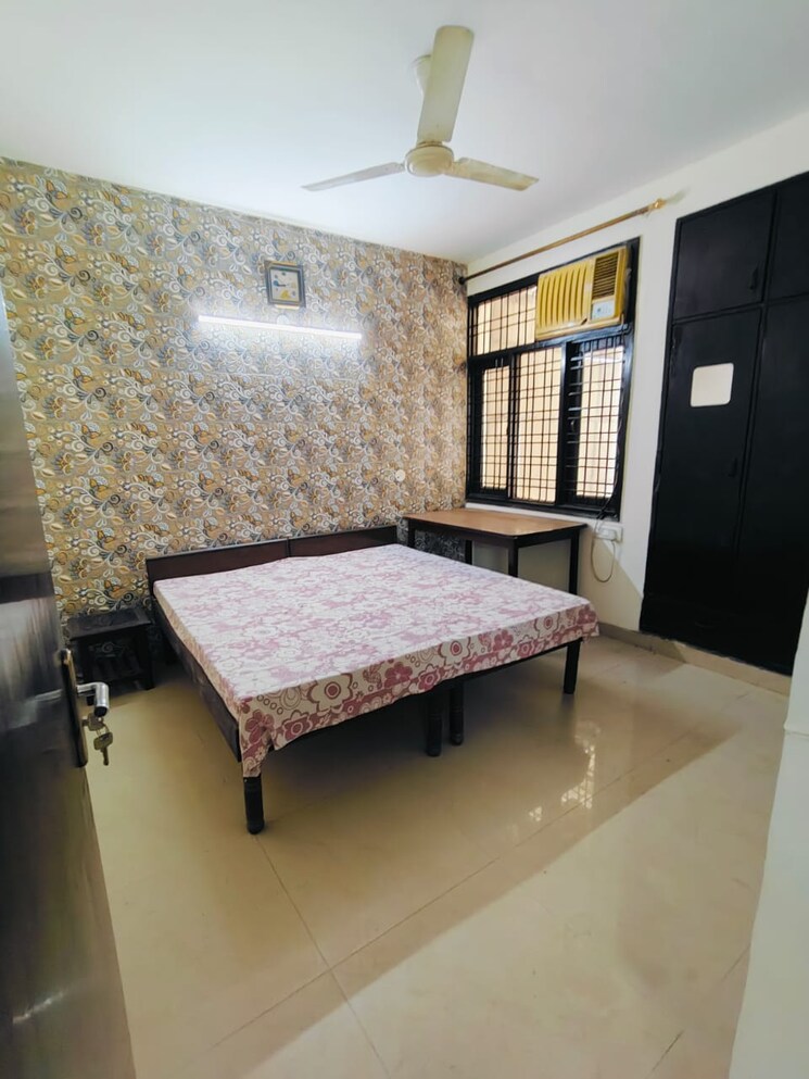 Bedroom, ardee-city 2.5 Bedroom 1860 Sq.Ft. Builder Floor In Sector 52 Gurgaon 9208016