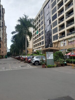 1 RK Apartment – Exterior View View at K Raheja Palm Spring, Malad West - for Rent