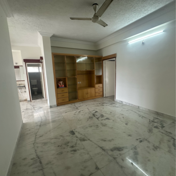 Room in 2.5 BHK Apartment at Begumpet – for Rent