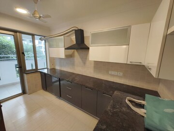 Kitchen in 3 BHK Apartment at Parsvnath Exotica, Sector 53 – for Rent