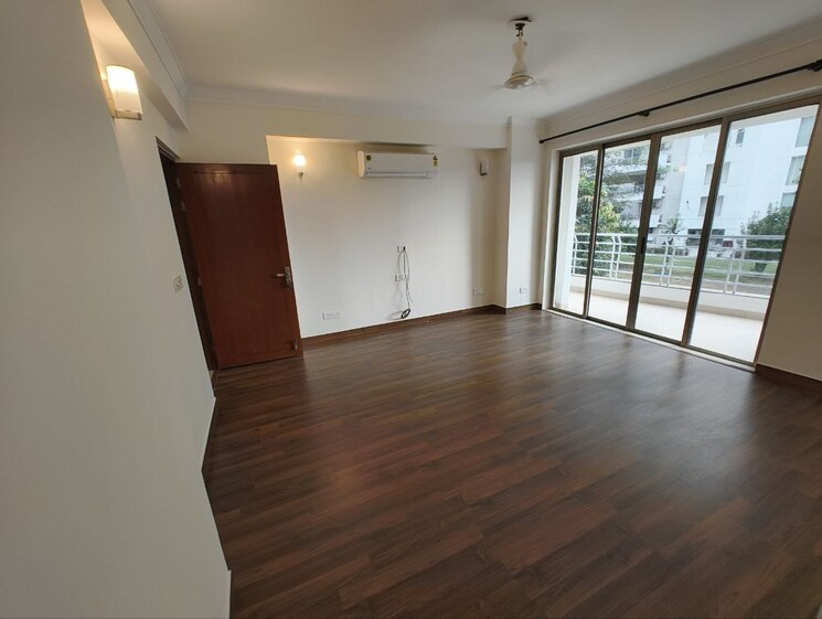 Room, parsvnath-exotica 3 Bedroom 2895 Sq.Ft. Apartment In Sector 53 Gurgaon 9208012