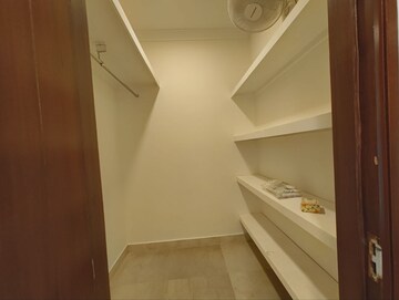 Bathroom in 3 BHK Apartment at Parsvnath Exotica, Sector 53 – for Rent