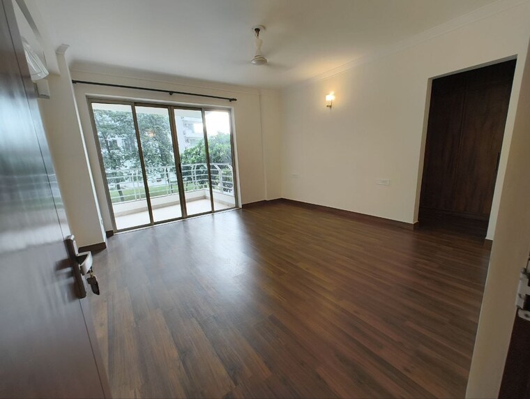 Room, parsvnath-exotica 3 Bedroom 2895 Sq.Ft. Apartment In Sector 53 Gurgaon 9208012