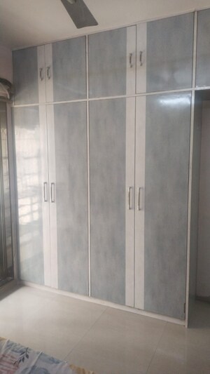 Furnished Amenities in 2 BHK Apartment at Kopar Khairane Sector 14 – for Rent