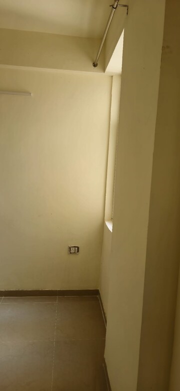 Furnished Amenities in 2.5 BHK Apartment at Sector 102 – for Rent