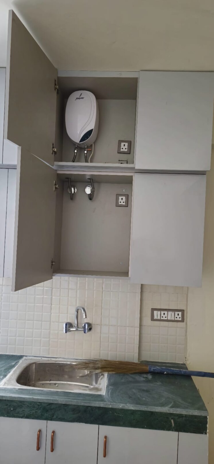 Kitchen, sector 102 2.5 Bedroom 900 Sq.Ft. Apartment In Sector 102 Gurgaon 9208032