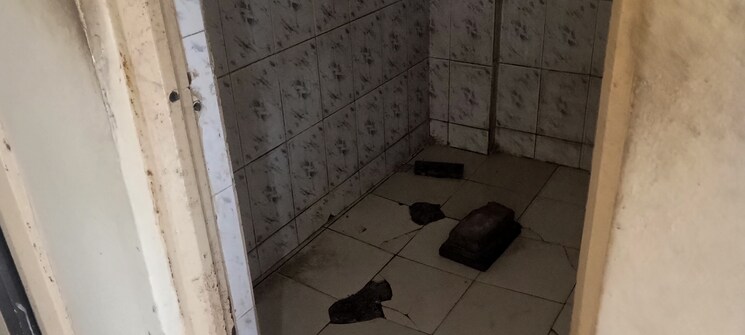 Bathroom, riddhi-siddhi-gharkul 1 Bedroom 1100 Sq.Ft. Apartment In Sinhagad Road Pune 9208054