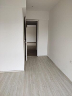 Room in 3 BHK Apartment at Runwal Bliss, Kanjurmarg East – for Rent