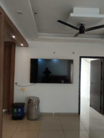 Furnished Amenities in 3 BHK Apartment at Gulshan Bellina, Sector 16 Greater Noida – for Rent