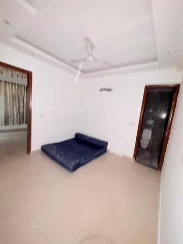Living Room in 2 BHK Independent House at Chattarpur – for Rent