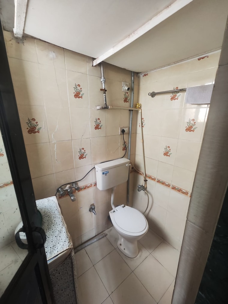 Bathroom, ng-park 1 Bedroom 400 Sq.Ft. Apartment In Dahisar East Mumbai 9208116