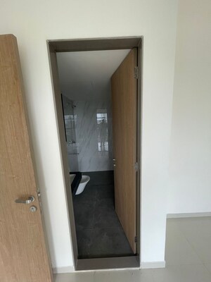 Bathroom in 3 BHK Apartment at Lodha Woods, Kandivali East – for Rent