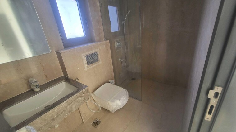 Bathroom, runwal-7-mahalaxmi 3 Bedroom 1099 Sq.Ft. Apartment In Mahalaxmi Mumbai 9208140