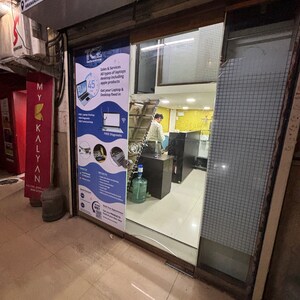 Parking in  Office Space at Powai Plaza, Bsnl Colony – for Rent