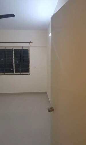 Room in 2 BHK Apartment at Rose Garden Apartments, Arekere – for Rent