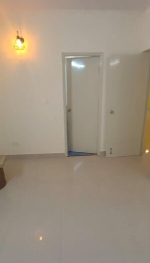 Room in 2 BHK Apartment at Rose Garden Apartments, Arekere – for Rent