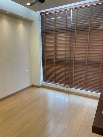 Room in 3 BHK Apartment at Emaar The Palm Drive-The Premier Terraces, Sector 66 – for Rent