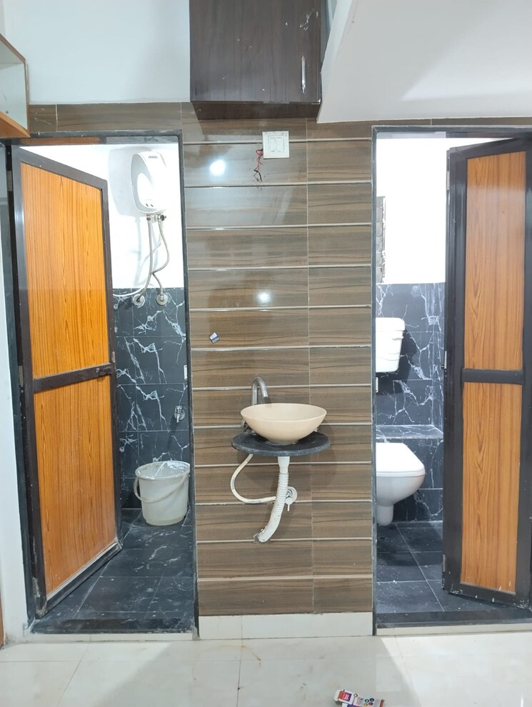 Bathroom, mangalya-andheri-east 1 RK 300 Sq.Ft. Apartment In Andheri East Mumbai 9208185